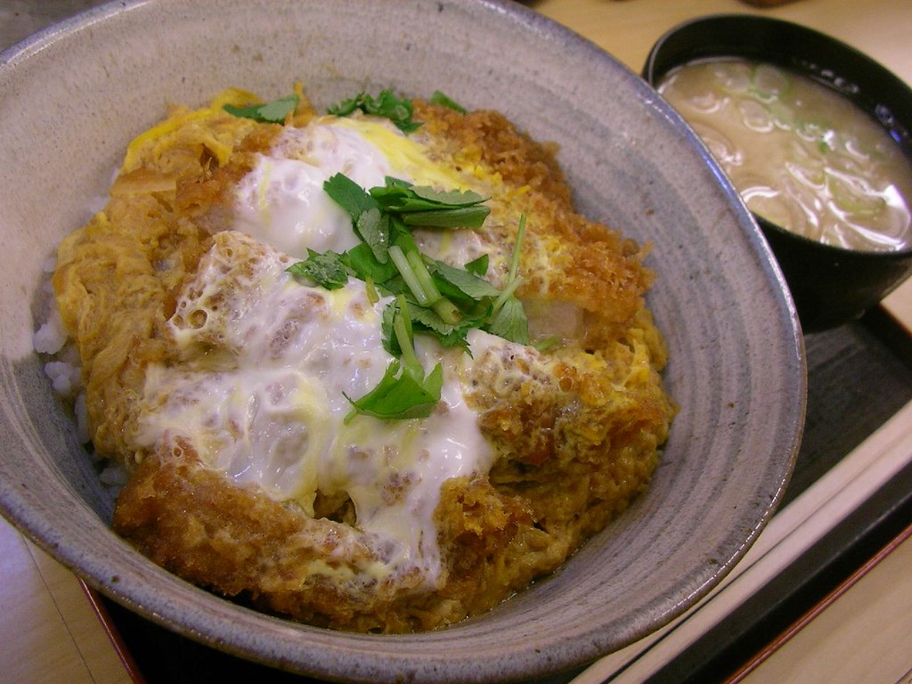 かつ丼 Katsudon